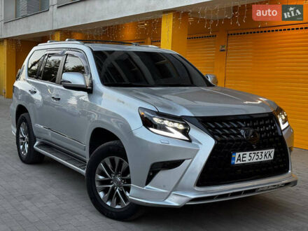 Лексус ГХ 2019 в Днепре (Днепропетровске) на Automoto.ua Серый Лексус ГХ, объемом двигателя 4.61 л и пробегом 113 тыс. км за 42500 $, фото 1 на Automoto.ua
