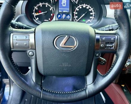 Лексус ГХ 2017 у Києві на Automoto.ua Синій Лексус ГХ, об'ємом двигуна 4.61 л та пробігом 350 тис. км за 37200 $, фото 34 на Automoto.ua