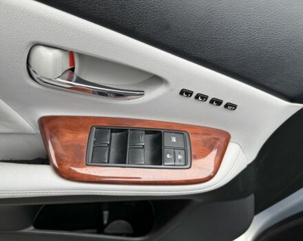 Серый Лексус ХС, объемом двигателя 2.4 л и пробегом 150 тыс. км за 10900 $, фото 11 на Automoto.ua