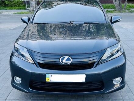 Серый Лексус ХС, объемом двигателя 2.4 л и пробегом 230 тыс. км за 10500 $, фото 1 на Automoto.ua