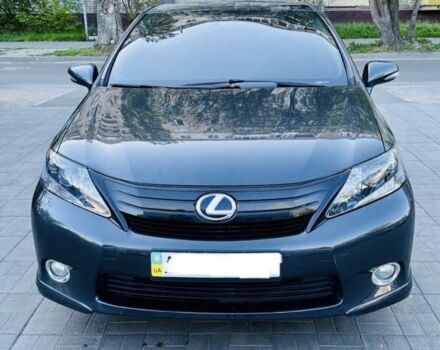 Серый Лексус ХС, объемом двигателя 2.4 л и пробегом 230 тыс. км за 10500 $, фото 1 на Automoto.ua