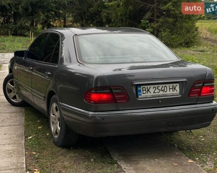Білий Лексус ІС, об'ємом двигуна 2 л та пробігом 165 тис. км за 18800 $, фото 32 на Automoto.ua
