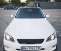 Білий Лексус ІС, об'ємом двигуна 2 л та пробігом 300 тис. км за 6005 $, фото 1 на Automoto.ua