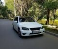 Белый Лексус ИС, объемом двигателя 2 л и пробегом 405 тыс. км за 4700 $, фото 1 на Automoto.ua
