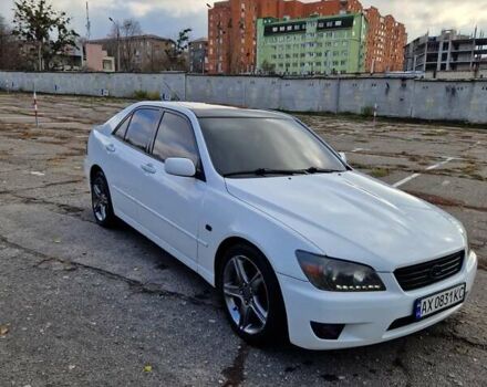 Білий Лексус ІС, об'ємом двигуна 1.99 л та пробігом 402 тис. км за 5300 $, фото 3 на Automoto.ua