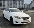 Белый Лексус ИС, объемом двигателя 2.5 л и пробегом 236 тыс. км за 7100 $, фото 1 на Automoto.ua