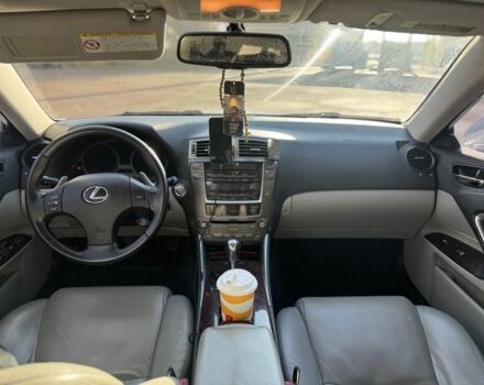Білий Лексус ІС, об'ємом двигуна 2.5 л та пробігом 136 тис. км за 9500 $, фото 6 на Automoto.ua