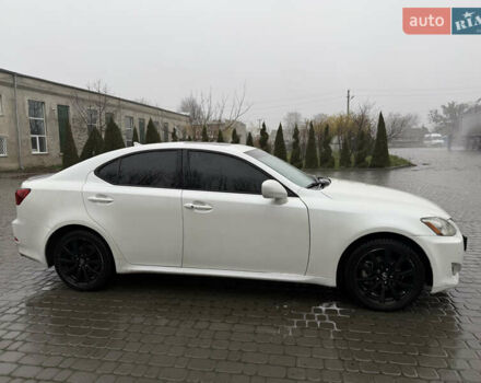 Білий Лексус ІС, об'ємом двигуна 2.5 л та пробігом 320 тис. км за 7500 $, фото 2 на Automoto.ua