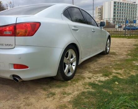 Белый Лексус ИС, объемом двигателя 3 л и пробегом 190 тыс. км за 8500 $, фото 4 на Automoto.ua