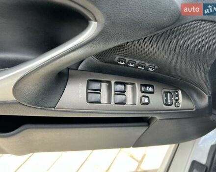 Белый Лексус ИС, объемом двигателя 2.23 л и пробегом 252 тыс. км за 9850 $, фото 17 на Automoto.ua