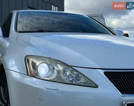 Білий Лексус ІС, об'ємом двигуна 2.2 л та пробігом 351 тис. км за 8990 $, фото 12 на Automoto.ua