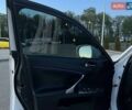 Белый Лексус ИС, объемом двигателя 2.5 л и пробегом 287 тыс. км за 8700 $, фото 13 на Automoto.ua