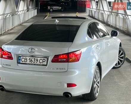 Белый Лексус ИС, объемом двигателя 2.5 л и пробегом 230 тыс. км за 10300 $, фото 3 на Automoto.ua