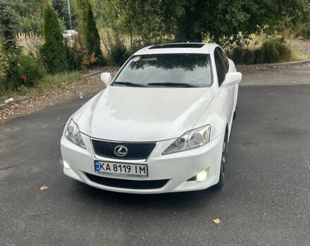 Лексус ИС 2008 в Киеве на Automoto.ua Белый Лексус ИС, объемом двигателя 2.5 л и пробегом 183 тыс. км за 10300 $, фото 13 на Automoto.ua