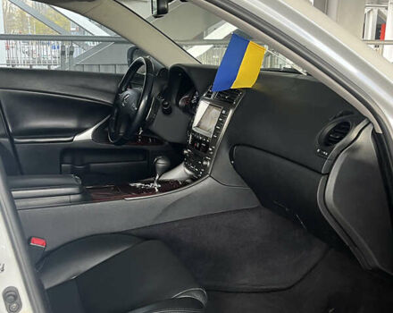 Белый Лексус ИС, объемом двигателя 2.5 л и пробегом 230 тыс. км за 10300 $, фото 21 на Automoto.ua