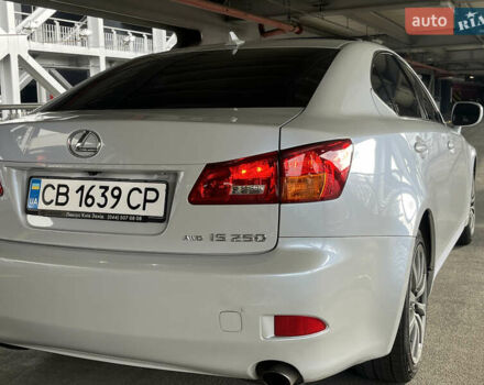 Белый Лексус ИС, объемом двигателя 2.5 л и пробегом 230 тыс. км за 10300 $, фото 12 на Automoto.ua
