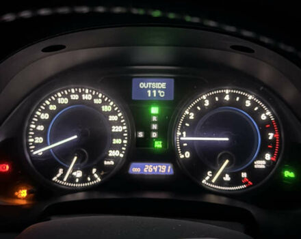 Білий Лексус ІС, об'ємом двигуна 3 л та пробігом 264 тис. км за 9990 $, фото 28 на Automoto.ua