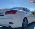 Белый Лексус ИС, объемом двигателя 2.5 л и пробегом 197 тыс. км за 10000 $, фото 2 на Automoto.ua