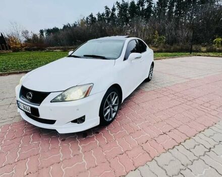 Белый Лексус ИС, объемом двигателя 2.5 л и пробегом 218 тыс. км за 9500 $, фото 1 на Automoto.ua