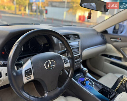 Лексус ІС 2011 у Одесі на Automoto.ua Білий Лексус ІС, об'ємом двигуна 2.5 л та пробігом 159 тис. км за 13000 $, фото 5 на Automoto.ua