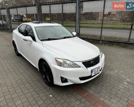 Белый Лексус ИС, объемом двигателя 2.5 л и пробегом 184 тыс. км за 10000 $, фото 9 на Automoto.ua