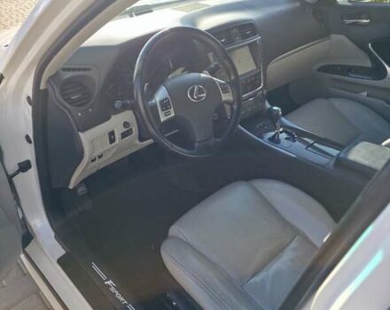 Белый Лексус ИС, объемом двигателя 2.5 л и пробегом 157 тыс. км за 13500 $, фото 9 на Automoto.ua
