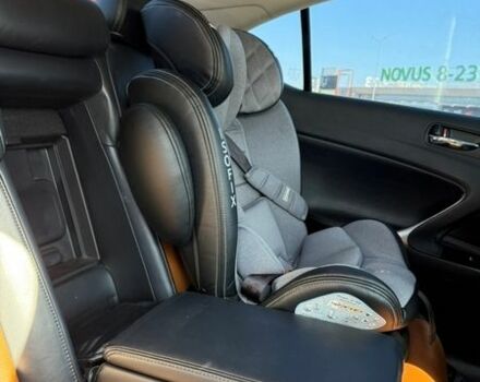 Белый Лексус ИС, объемом двигателя 2.5 л и пробегом 150 тыс. км за 12500 $, фото 25 на Automoto.ua