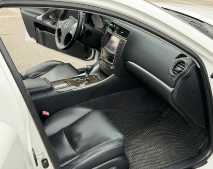 Лексус ІС 2012 у Белой Церкве на Automoto.ua Білий Лексус ІС, об'ємом двигуна 2.5 л та пробігом 193 тис. км за 13700 $, фото 6 на Automoto.ua