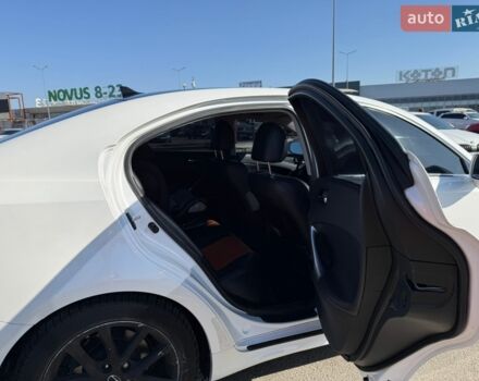 Білий Лексус ІС, об'ємом двигуна 2.5 л та пробігом 150 тис. км за 12500 $, фото 20 на Automoto.ua
