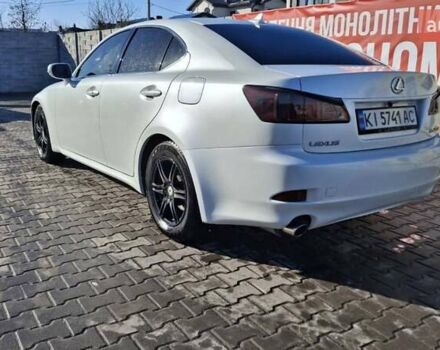 Белый Лексус ИС, объемом двигателя 2.5 л и пробегом 197 тыс. км за 10800 $, фото 3 на Automoto.ua