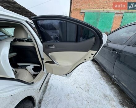 Белый Лексус ИС, объемом двигателя 2.5 л и пробегом 265 тыс. км за 4500 $, фото 33 на Automoto.ua