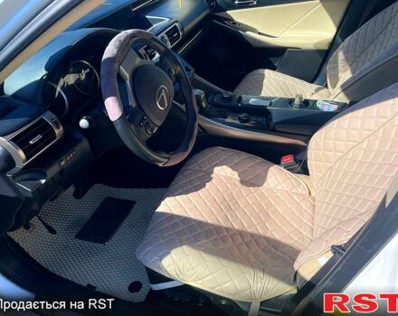 Белый Лексус ИС, объемом двигателя 2.5 л и пробегом 128 тыс. км за 16700 $, фото 7 на Automoto.ua