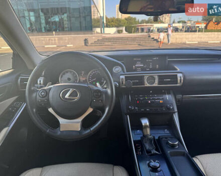 Білий Лексус ІС, об'ємом двигуна 2.5 л та пробігом 177 тис. км за 16300 $, фото 19 на Automoto.ua