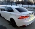Белый Лексус ИС, объемом двигателя 2.5 л и пробегом 185 тыс. км за 14900 $, фото 2 на Automoto.ua