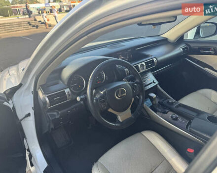 Білий Лексус ІС, об'ємом двигуна 2.5 л та пробігом 177 тис. км за 16300 $, фото 14 на Automoto.ua