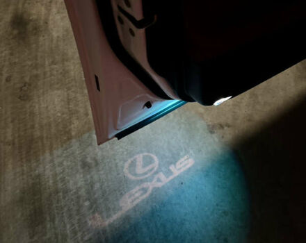 Белый Лексус ИС, объемом двигателя 2.5 л и пробегом 155 тыс. км за 19999 $, фото 27 на Automoto.ua