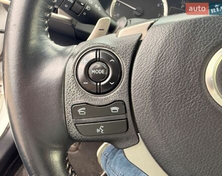 Білий Лексус ІС, об'ємом двигуна 2.5 л та пробігом 178 тис. км за 16900 $, фото 12 на Automoto.ua