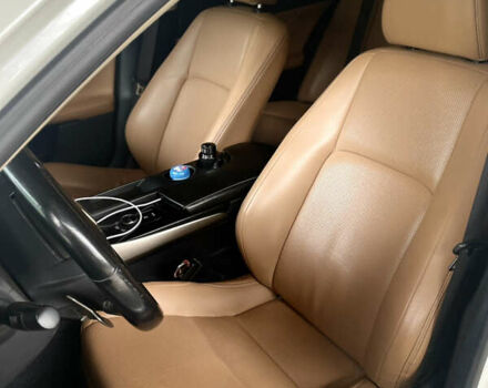 Білий Лексус ІС, об'ємом двигуна 2.5 л та пробігом 170 тис. км за 15300 $, фото 9 на Automoto.ua