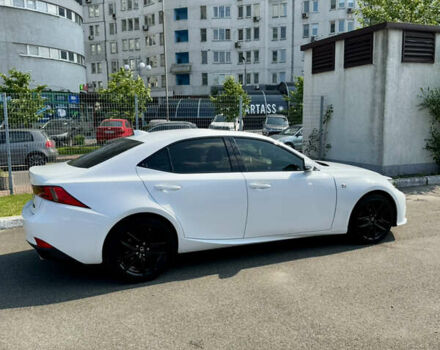 Белый Лексус ИС, объемом двигателя 2.5 л и пробегом 155 тыс. км за 19999 $, фото 5 на Automoto.ua