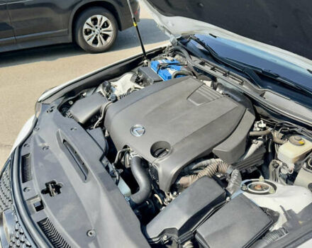 Белый Лексус ИС, объемом двигателя 2.5 л и пробегом 155 тыс. км за 19999 $, фото 25 на Automoto.ua