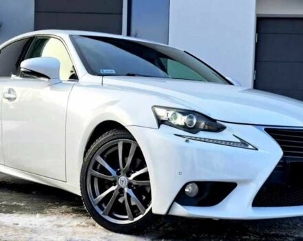 Білий Лексус ІС, об'ємом двигуна 2.5 л та пробігом 145 тис. км за 10000 $, фото 1 на Automoto.ua