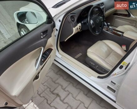 Білий Лексус ІС, об'ємом двигуна 2.5 л та пробігом 239 тис. км за 11500 $, фото 10 на Automoto.ua