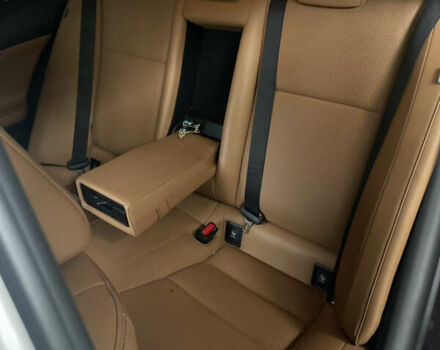 Білий Лексус ІС, об'ємом двигуна 2.5 л та пробігом 170 тис. км за 15300 $, фото 17 на Automoto.ua