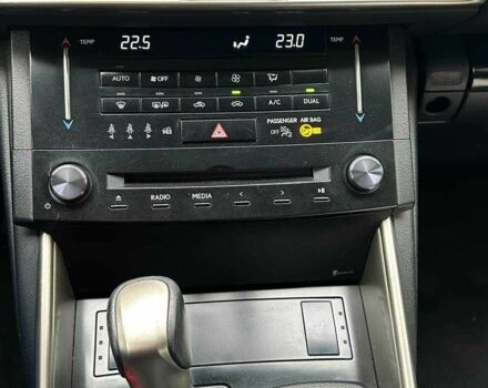 Лексус ИС 2013 в Киеве на Automoto.ua Белый Лексус ИС, объемом двигателя 2.5 л и пробегом 122 тыс. км за 16500 $, фото 7 на Automoto.ua