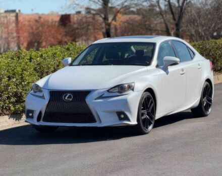 Белый Лексус ИС, объемом двигателя 2.5 л и пробегом 87 тыс. км за 4250 $, фото 2 на Automoto.ua