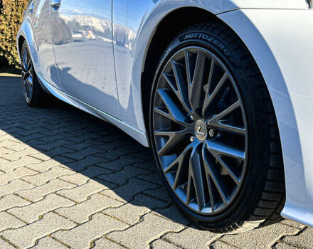 Білий Лексус ІС, об'ємом двигуна 2.5 л та пробігом 130 тис. км за 16800 $, фото 1 на Automoto.ua