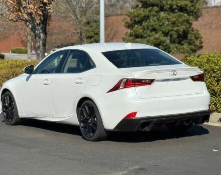 Белый Лексус ИС, объемом двигателя 2.5 л и пробегом 87 тыс. км за 4250 $, фото 7 на Automoto.ua