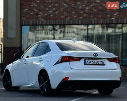 Белый Лексус ИС, объемом двигателя 2.5 л и пробегом 143 тыс. км за 14850 $, фото 3 на Automoto.ua