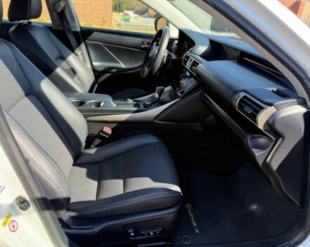 Белый Лексус ИС, объемом двигателя 2.5 л и пробегом 87 тыс. км за 4250 $, фото 9 на Automoto.ua