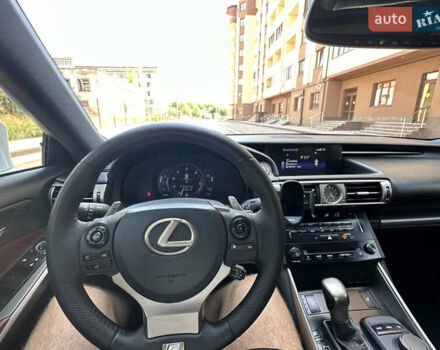Белый Лексус ИС, объемом двигателя 2.5 л и пробегом 158 тыс. км за 20500 $, фото 6 на Automoto.ua